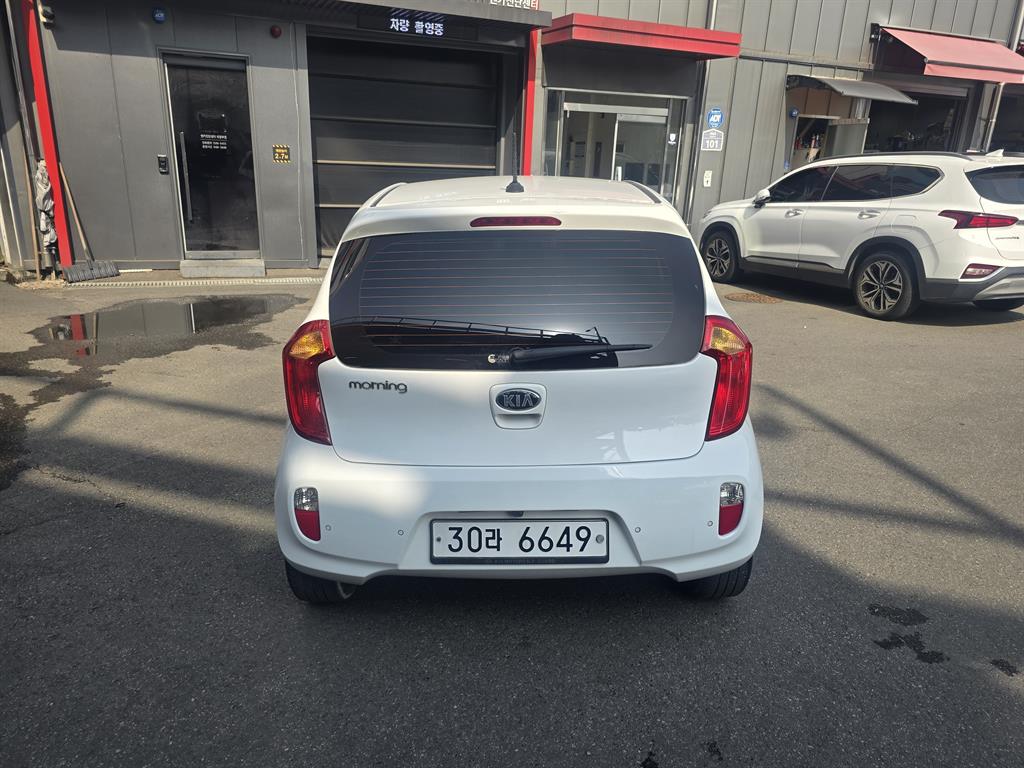 KIA Morning - Vista 3