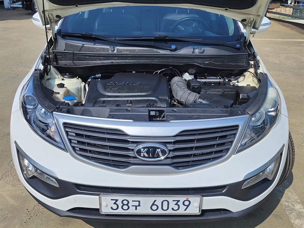 KIA Sportage 2011 Blanco - Importación desde Corea - HF Imports Iquique - Foto 19