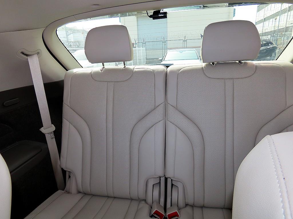 Genesis GV80 - Vista 7