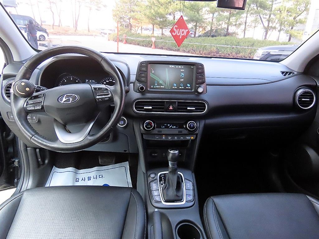 HYUNDAI Kona - Vista 7