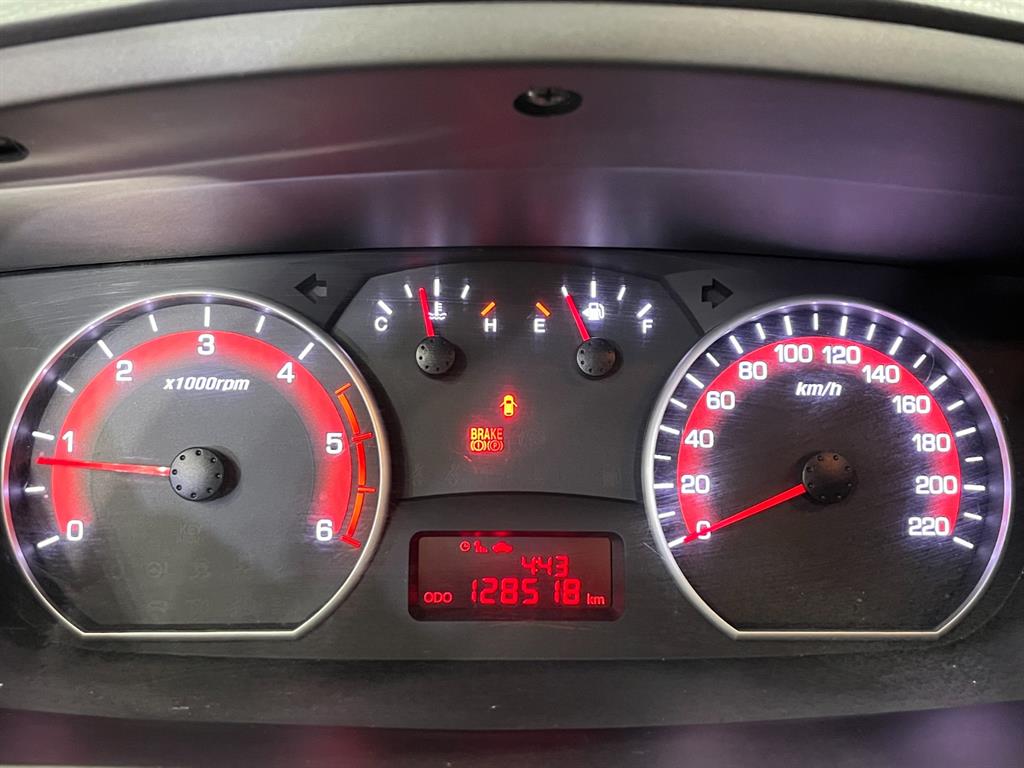 Ssangyong Korando 2015 Café - Importación desde Corea - HF Imports Iquique - Foto 16