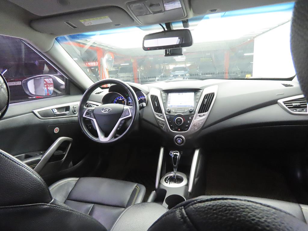 HYUNDAI Veloster - Vista 7