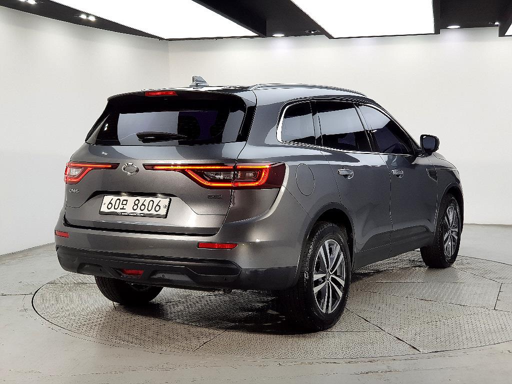 SAMSUNG QM6 - Vista 4