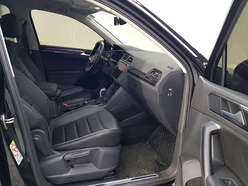 Volkswagen Tiguan - Vista 12