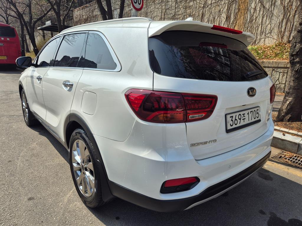 KIA Sorento - Vista 6