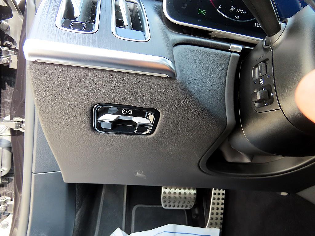 Mercedes Benz S Class - Vista 12