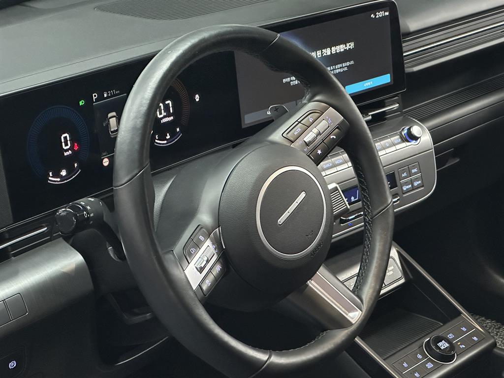 HYUNDAI Kona - Vista 6