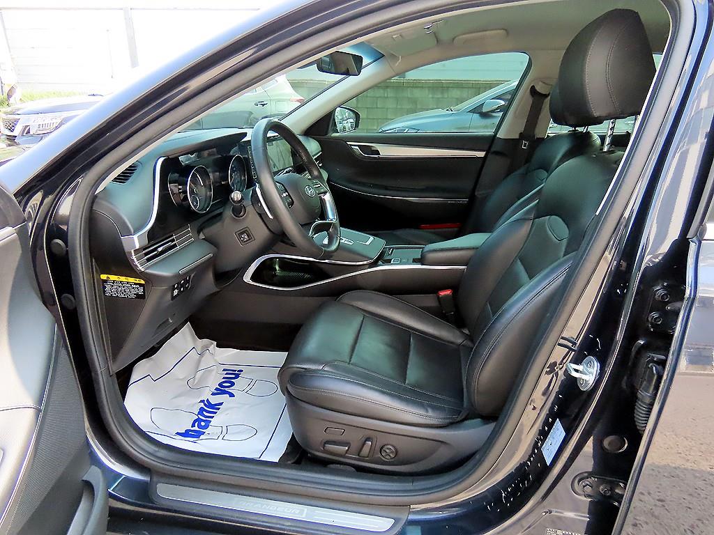 HYUNDAI Grandeur - Vista 5