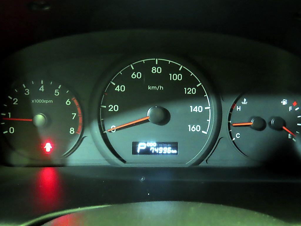 HYUNDAI Starex - Vista 9