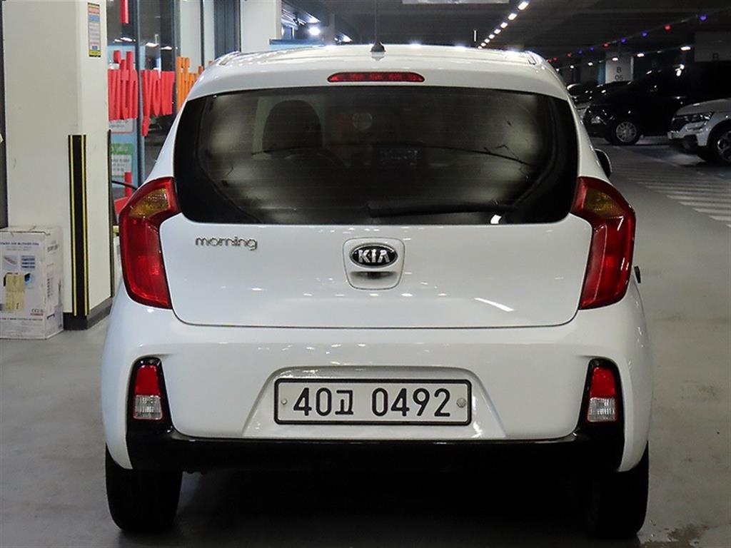 KIA Morning - Vista 5