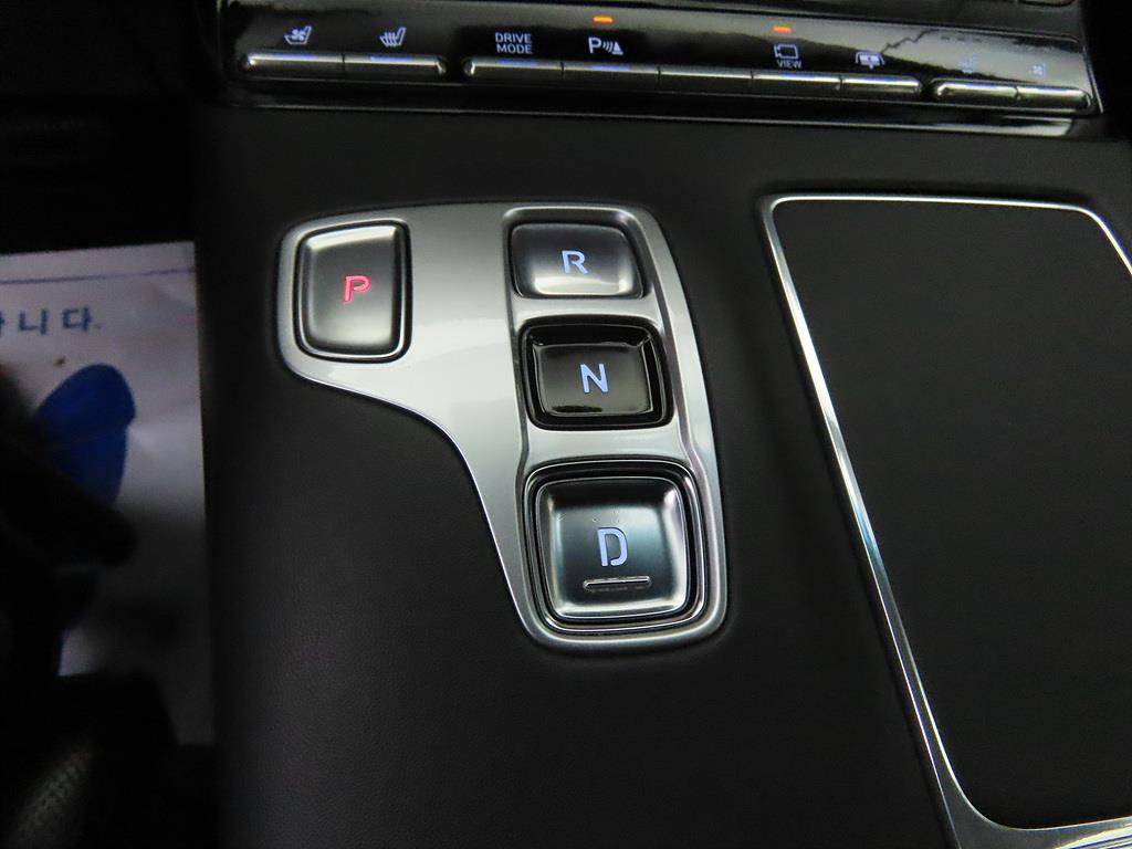 HYUNDAI Grandeur - Vista 11