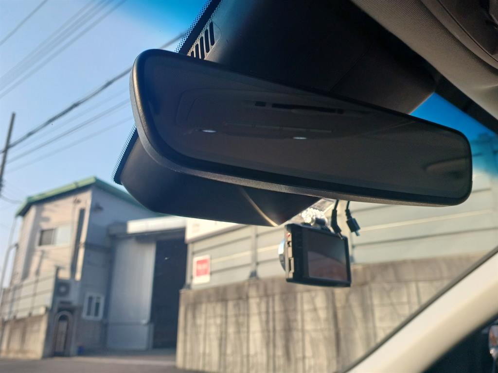 HYUNDAI Grandeur - Vista 12