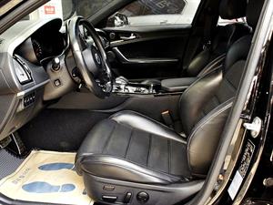 KIA Stinger - Vista 10