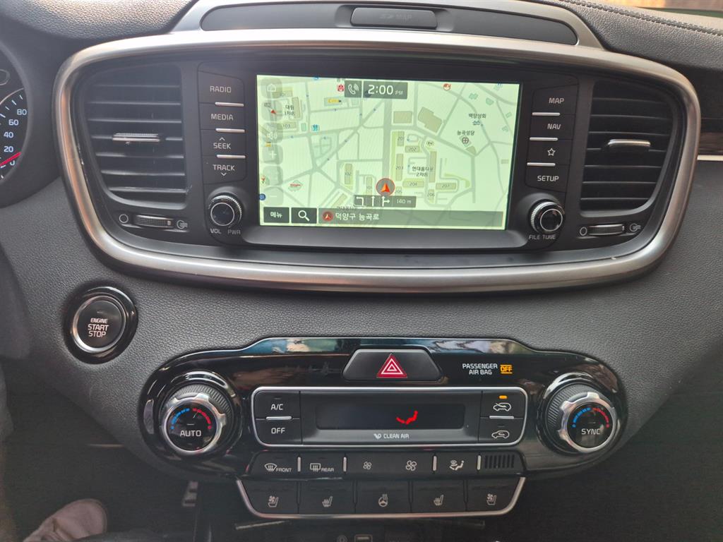 KIA Sorento - Vista 10