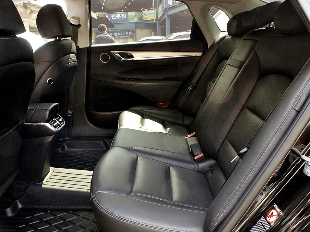 HYUNDAI Grandeur - Vista 11