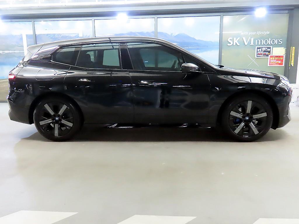 BMW iX - Vista 3