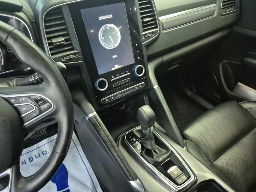 SAMSUNG QM6 - Vista 8