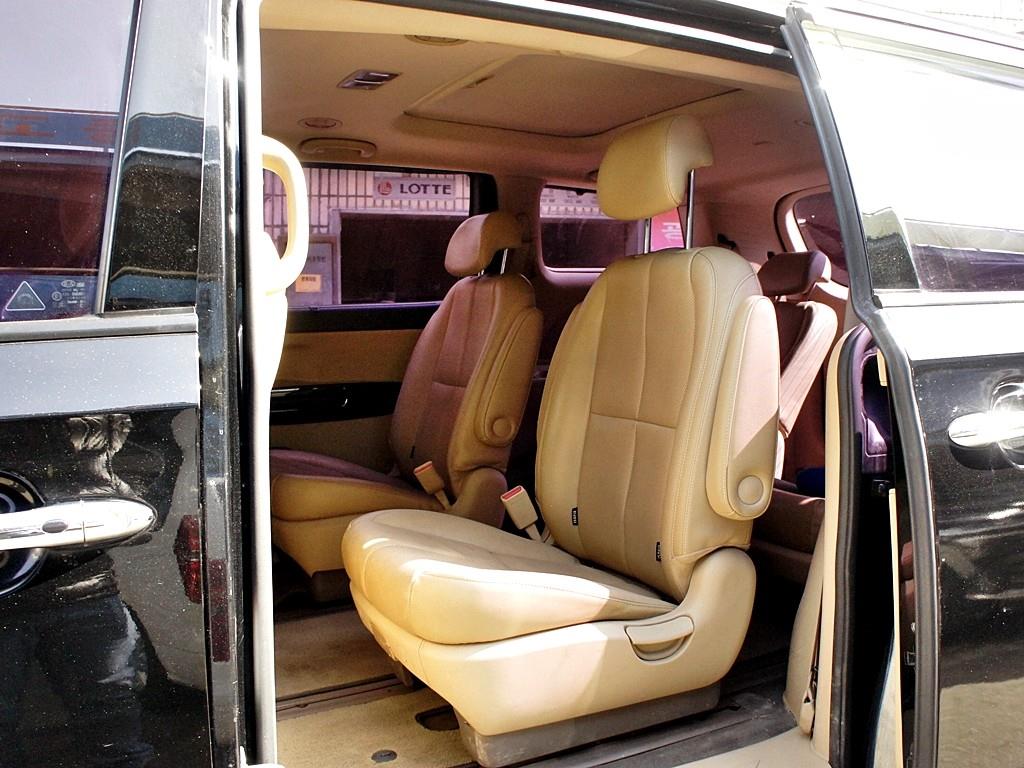 KIA Carnival - Vista 7