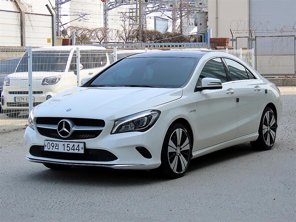 Mercedes Benz CLA Class - Vista 2