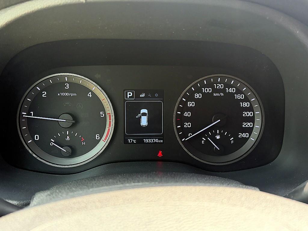 HYUNDAI Tucson - Vista 9