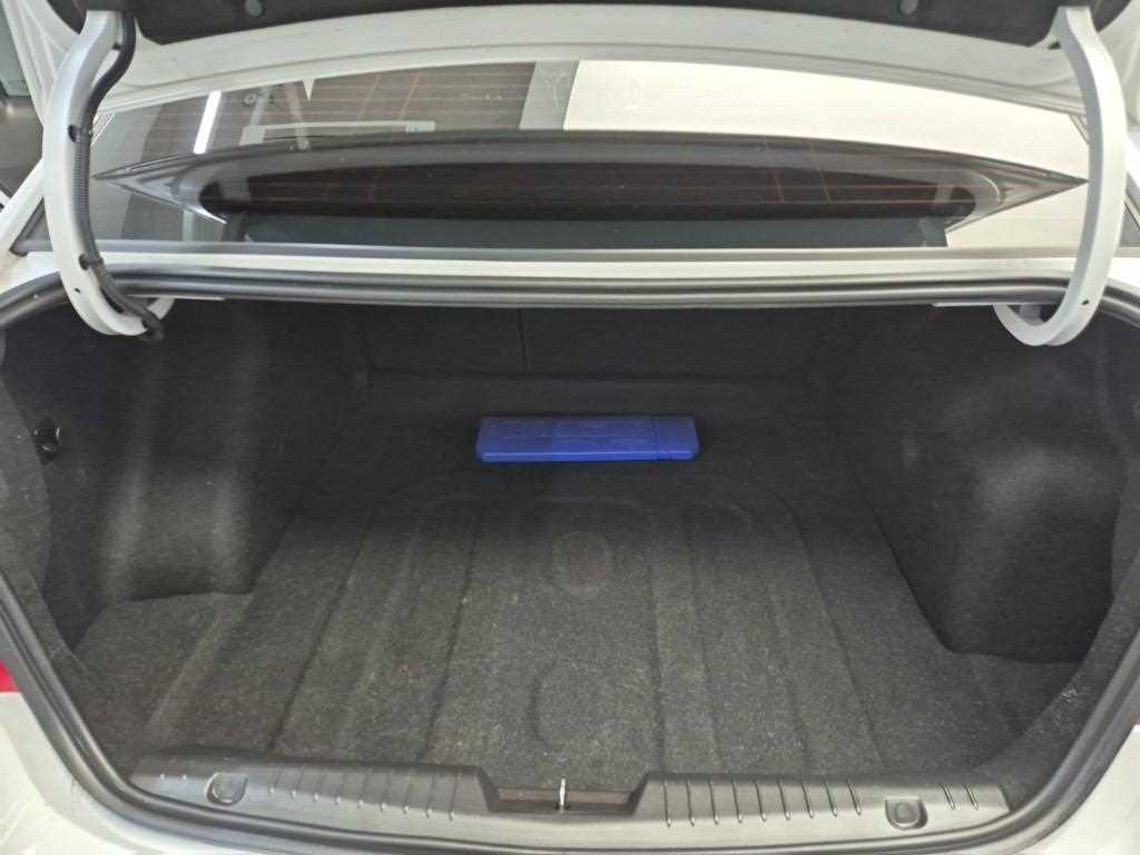 Chevrolet Cruise 2015 Blanco - Importación desde Corea - HF Imports Iquique - Foto 17