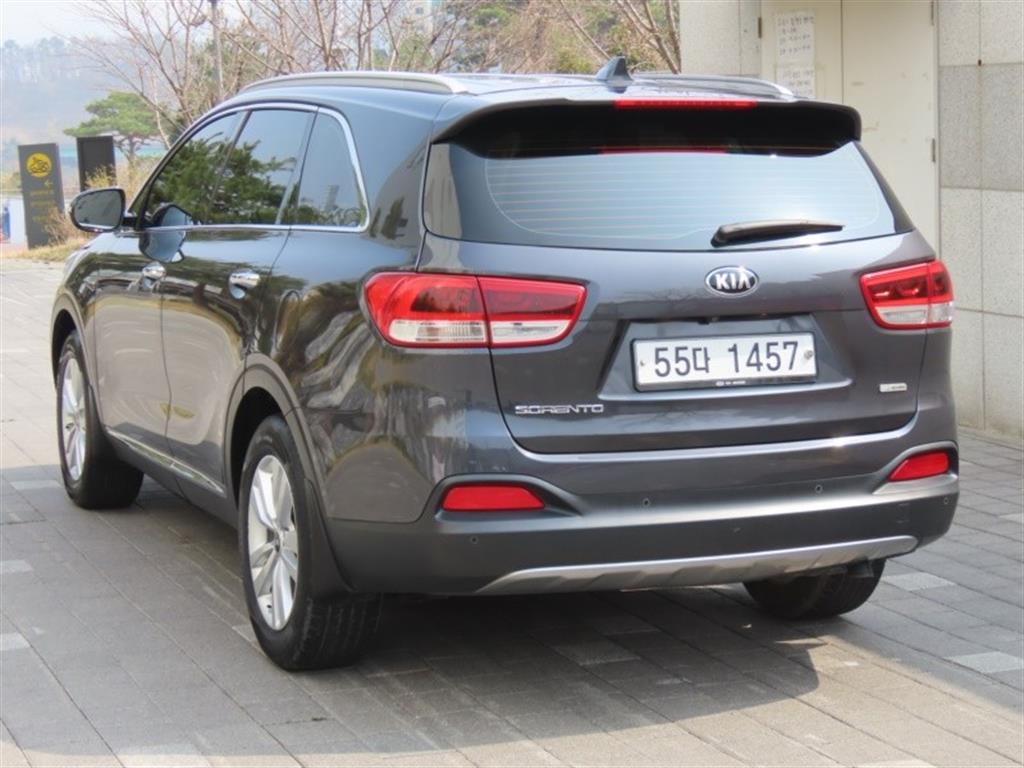 KIA Sorento - Vista 7