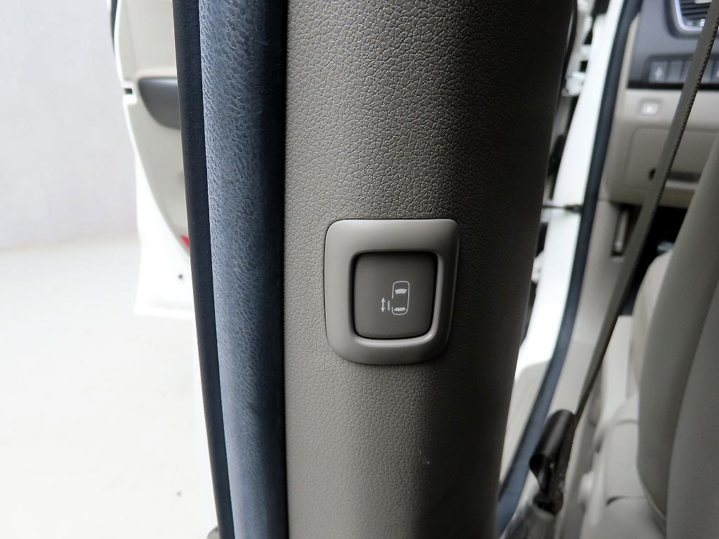 KIA Carnival 2016 Blanco - Importación desde Corea - HF Imports Iquique - Foto 15