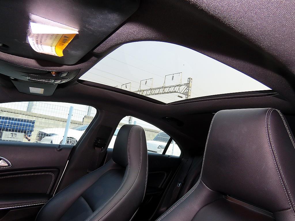 Mercedes Benz CLA Class 2017 Blanco - Importación desde Corea - HF Imports Iquique - Foto 17