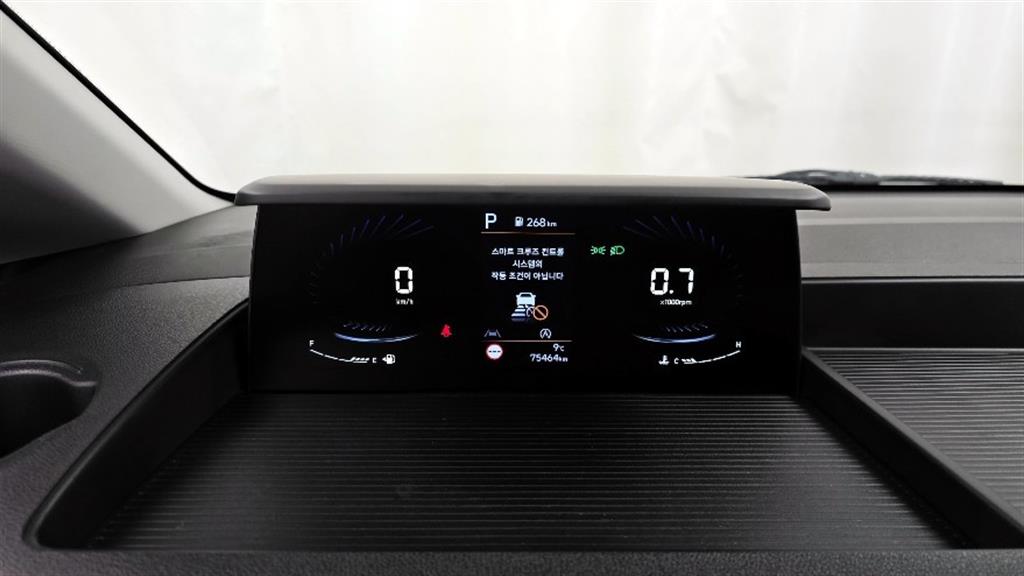 HYUNDAI Staria - Vista 8