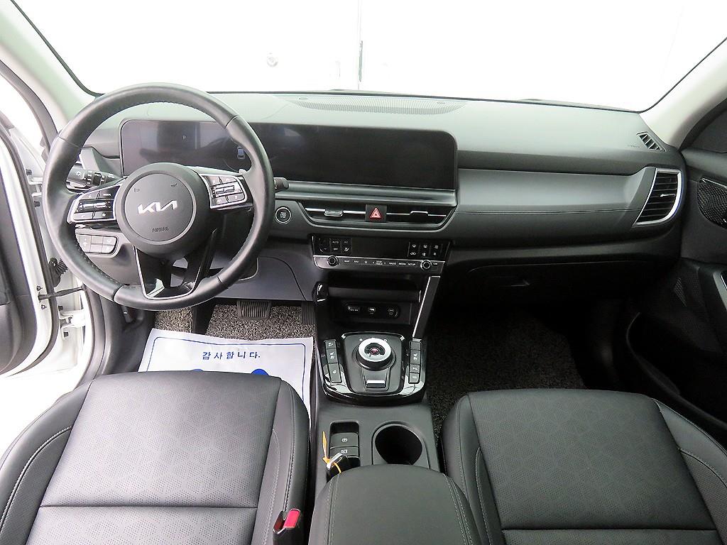 KIA Seltos - Vista 9