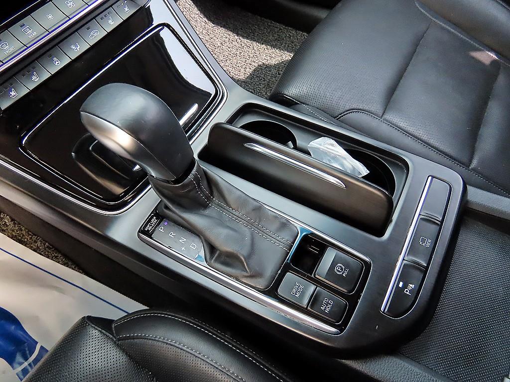 HYUNDAI Grandeur - Vista 10