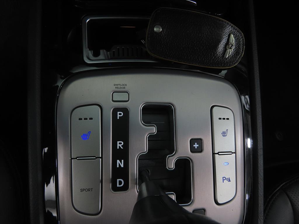 HYUNDAI Genesis 2013 Plateado - Importación desde Corea - HF Imports Iquique - Foto 16