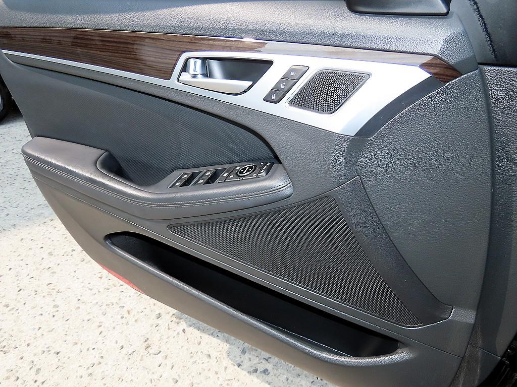 Genesis G80 - Vista 11