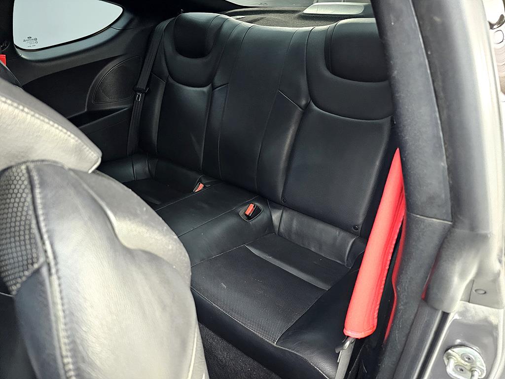 HYUNDAI Genesis - Vista 9