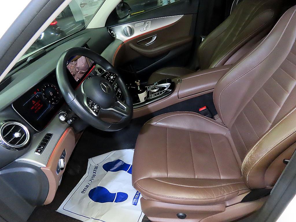 Mercedes Benz E class - Vista 6