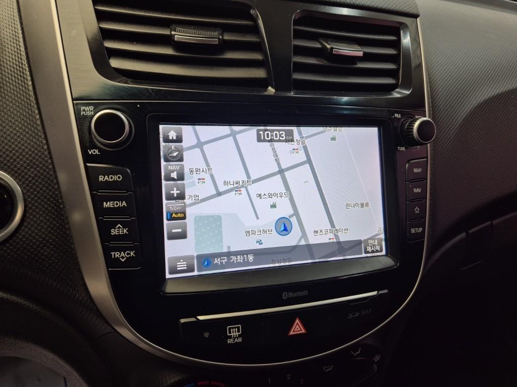 HYUNDAI Accent 2019 Blanco - Importación desde Corea - HF Imports Iquique - Foto 13