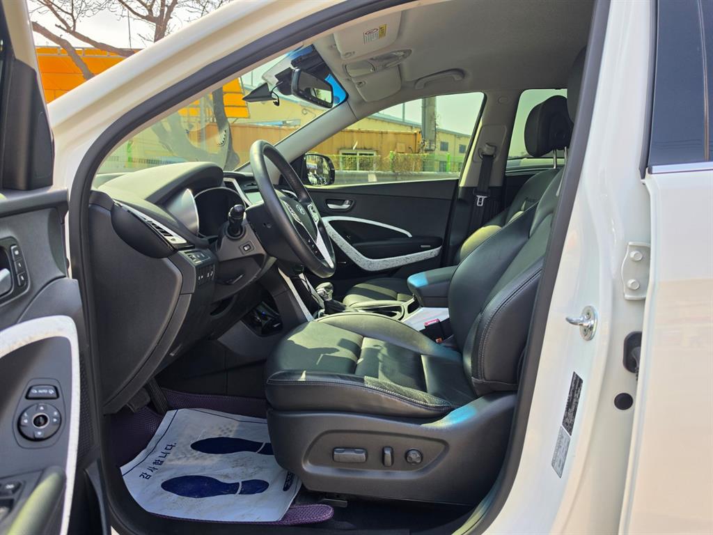 HYUNDAI Maxcruz - Vista 10