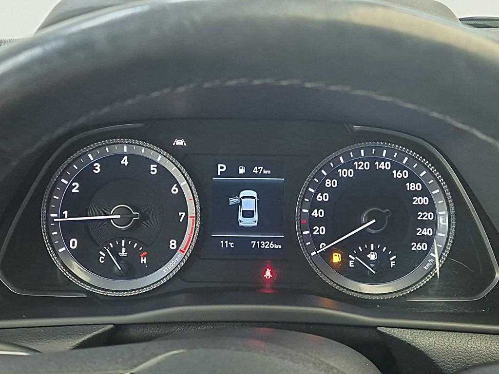 HYUNDAI Sonata - Vista 6