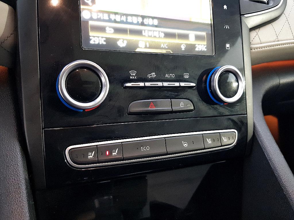 SAMSUNG SM6 - Vista 11