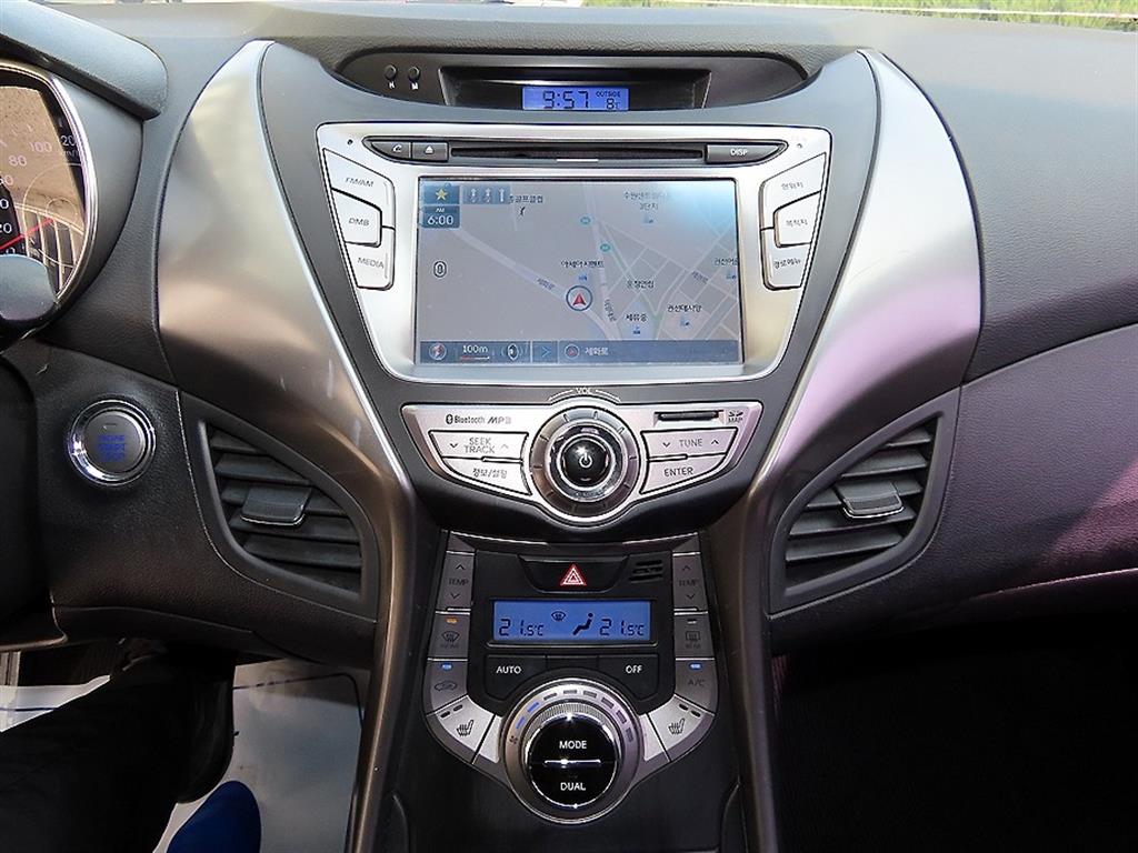 HYUNDAI Avante 2013 - Importación desde Corea - HF Imports Iquique - Foto 13