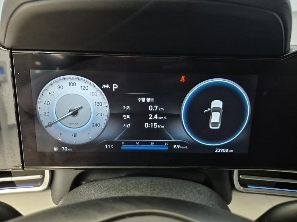 HYUNDAI Avante - Vista 11