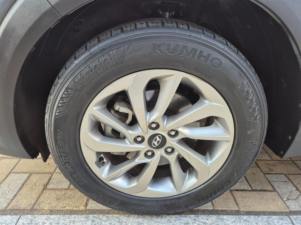 HYUNDAI Tucson 2016 Gris - Importación desde Corea - HF Imports Iquique - Foto 17