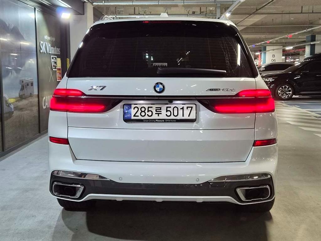 BMW X7 - Vista 5