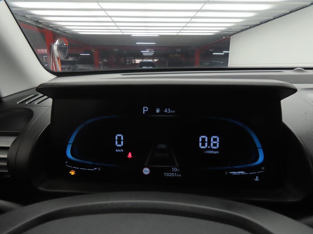 HYUNDAI Casper - Vista 9