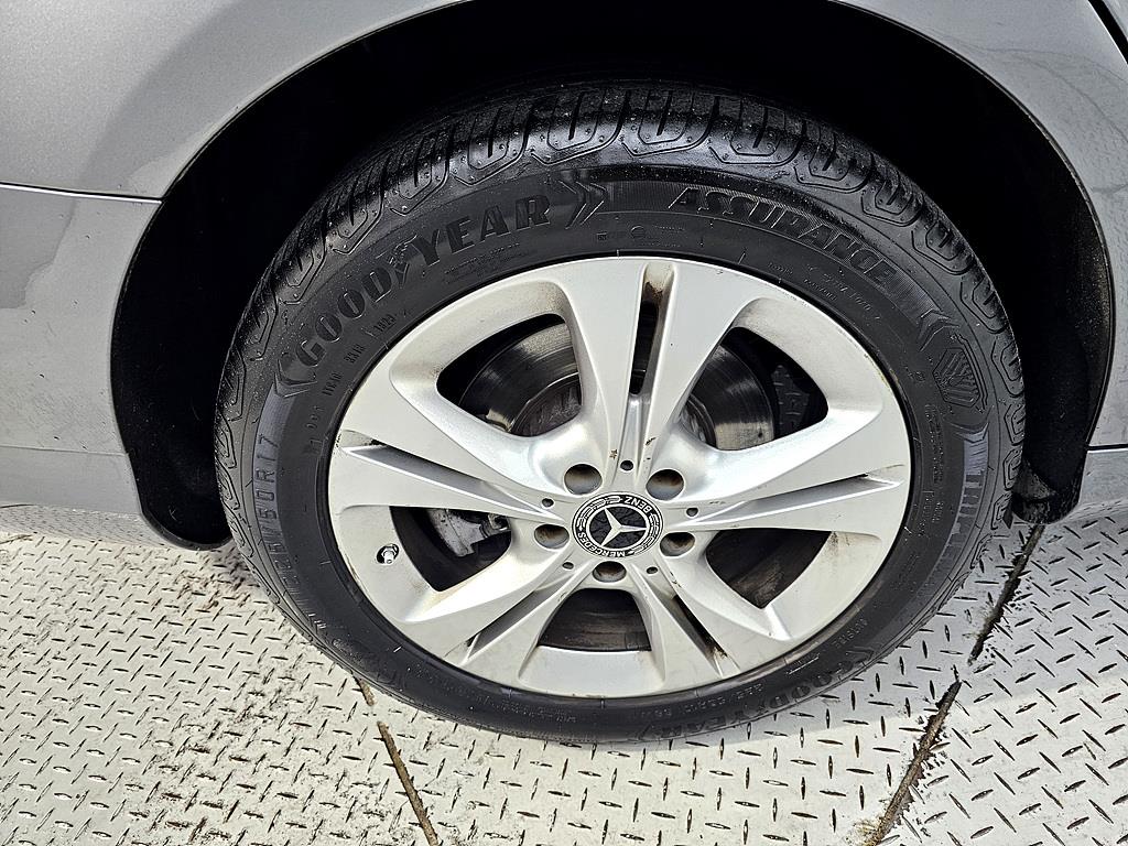 Mercedes Benz C Class 2018 Gris - Importación desde Corea - HF Imports Iquique - Foto 20