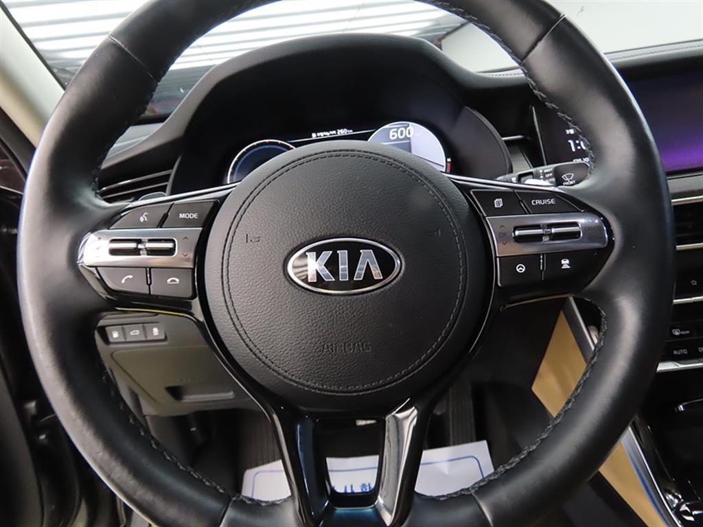 KIA K7 - Vista 8