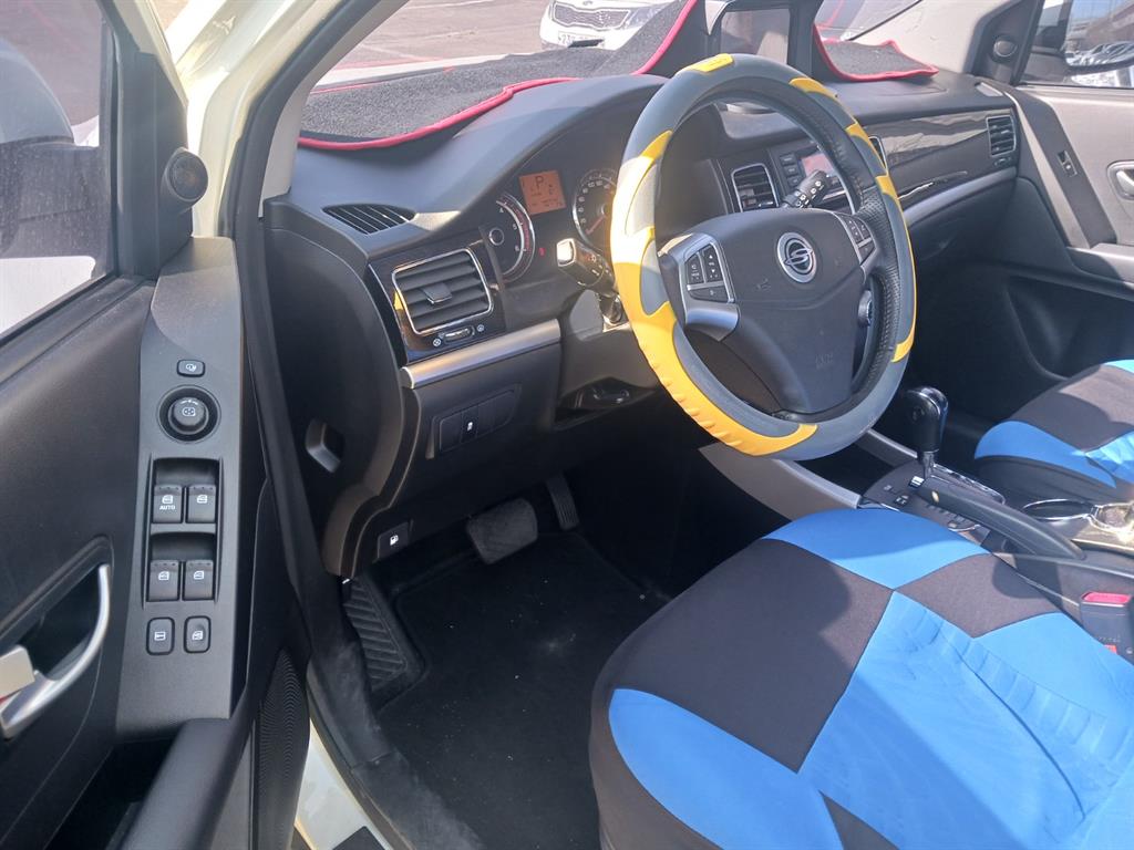 Ssangyong Korando - Vista 8