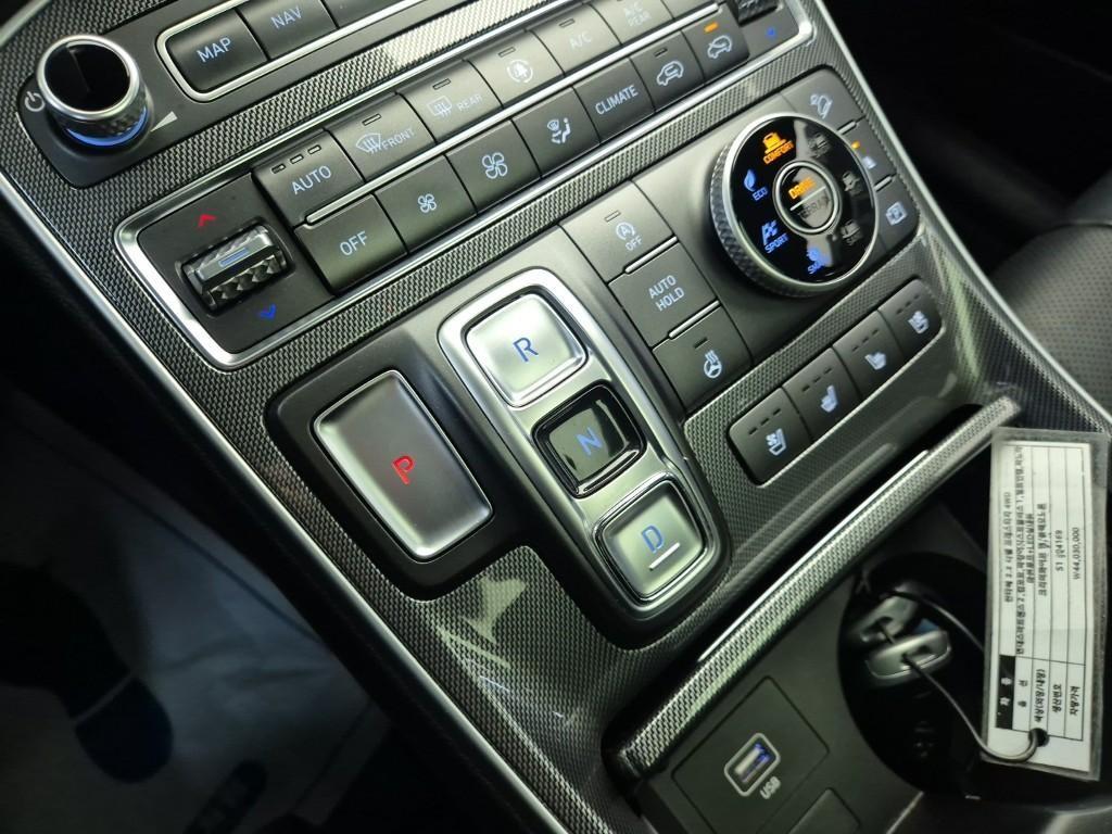 HYUNDAI Santa Fe - Vista 8