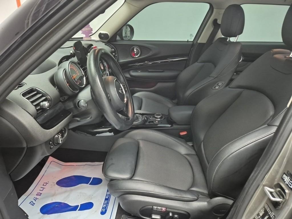 Mini Clubman - Vista 11