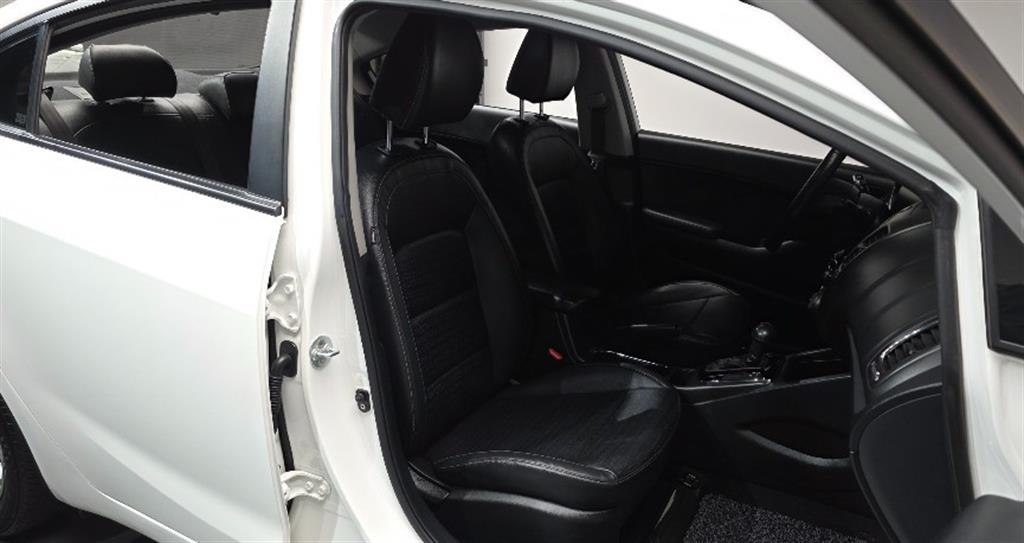 KIA K3 - Vista 12